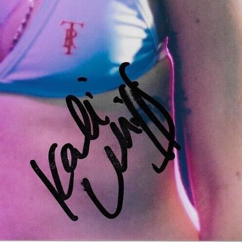 Autographed Hip Hop Singer Kali Uchis 8x10 Photo Original