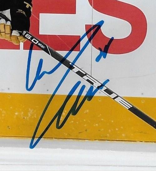 Autographed Vegas Golden Knights William Carrier 8x10 Photo #4 Original