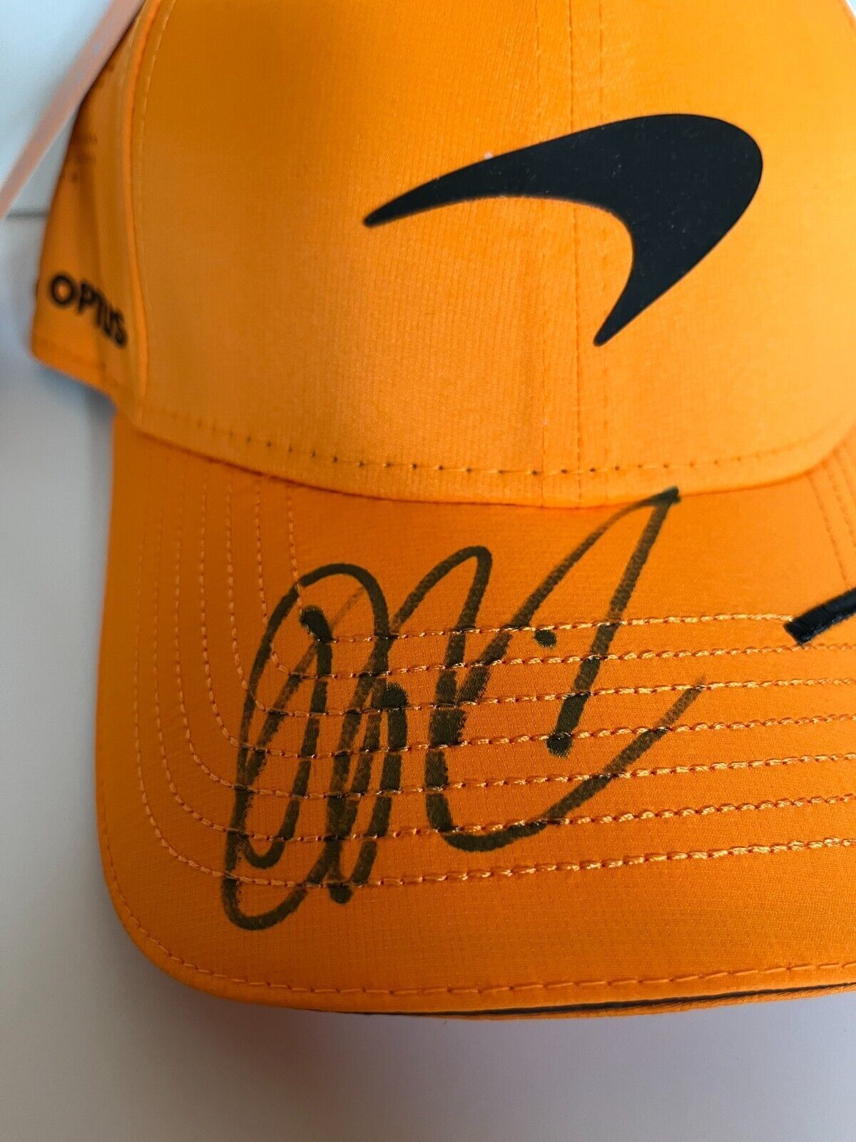 Chapeau signé par Daniel Ricciardo pour la Formule 1 McLaren 2023 Original JSA