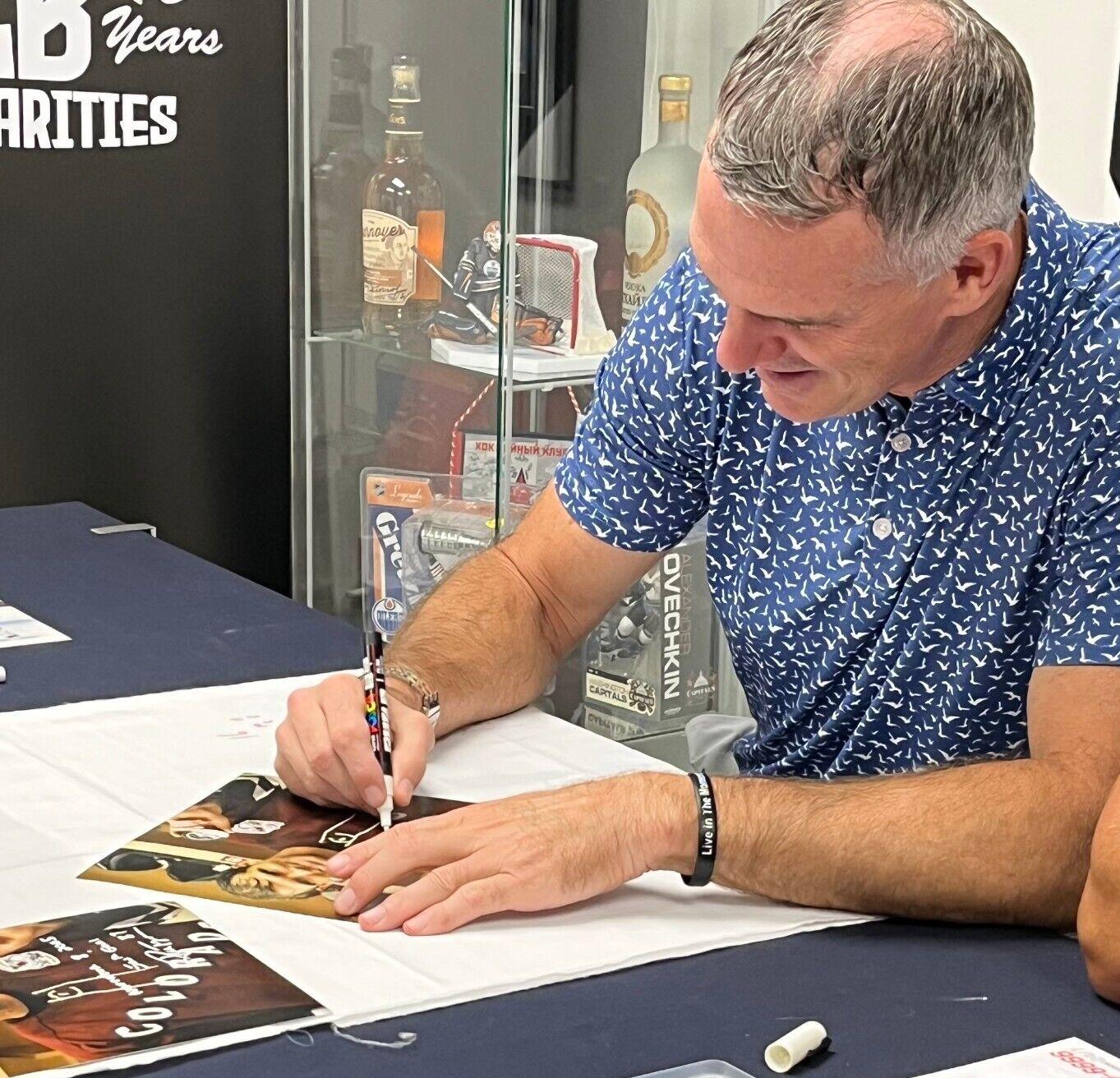 Rondelle autographiée par Pierre Turgeon des Canadiens de Montréal avec inscription HOF 23