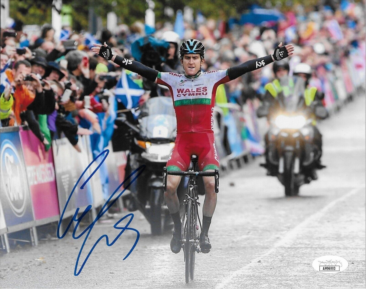 Autographed Cycling Geraint Thomas Wakes 8x10 Photo #8 Original w JSA