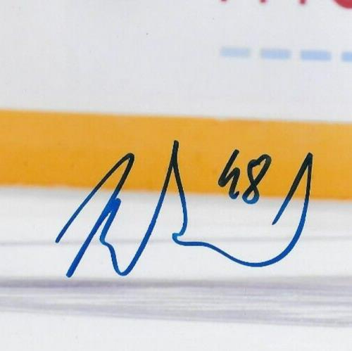 Photo autographiée 8x10 signée par Filip Mesar des Canadiens de Montréal #8 ORIGINAL