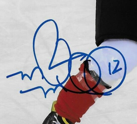 Ballon de hockey féminin 8x10 #1 signé par Meaghan Mikkelson, Équipe Canada, Jeux olympiques de Sotchi 2014