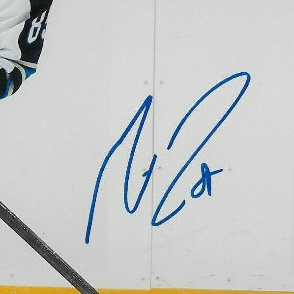 Signed Mathieu Perreault Winnipeg Jets Autographed 8x10 Photo #1 Original