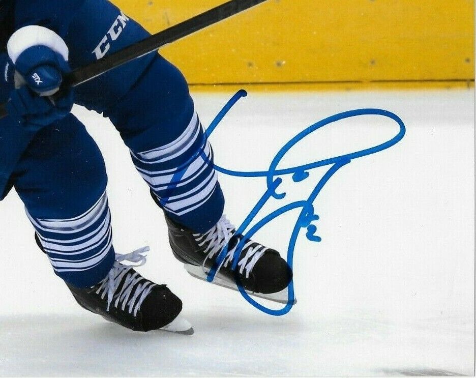 Signed Matt Hunwick Toronto Maple Leafs Autographed 8x10 Photo #1 Original