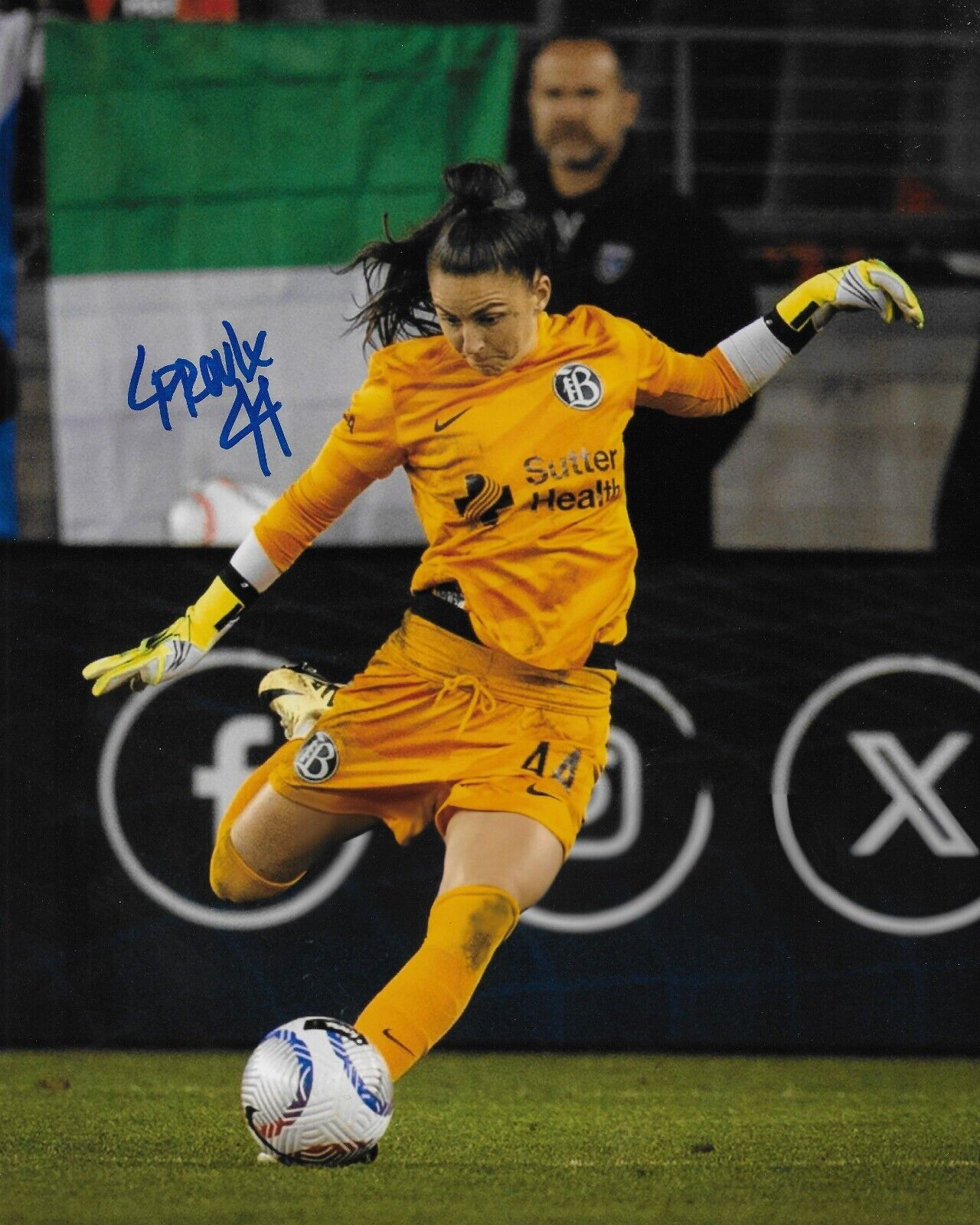 Signed Lysianne Proulx Team Canada Womens Soccer 8x10 Photo #2 Original
