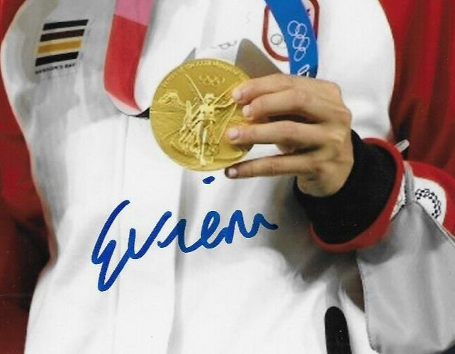 Signed Evelyne Viens Team Canada Soccer Gold 2020 Tokyo Olympics 8x10 Photo #2