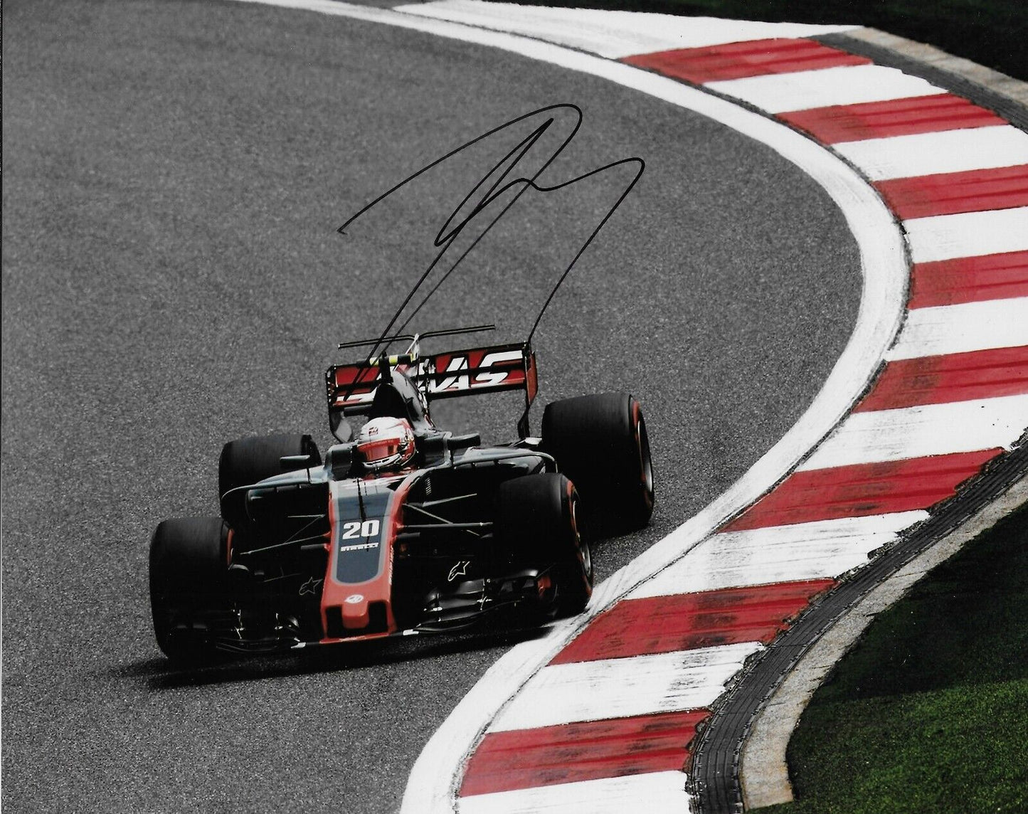 Photo 8x10 signée Kevin Magnussen Formule 1 Haas Racing #9 2018 Original