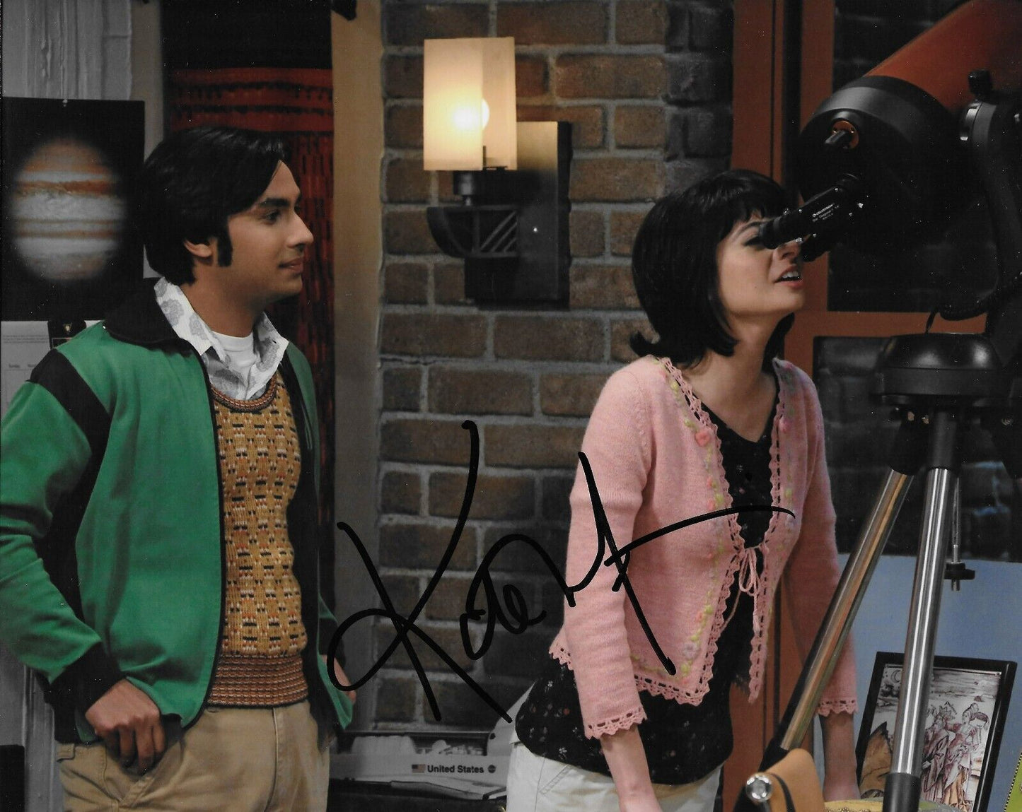 Photo dédicacée 8x10 de Kate Micucci The Big Bang Theory #1 Original