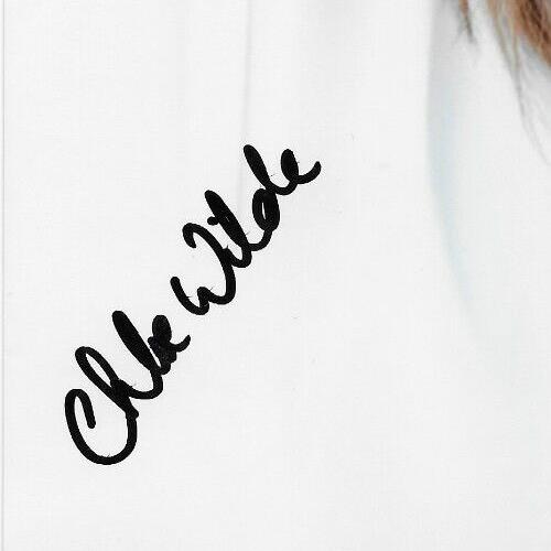 Signed Chloe Wilde VJ Much Music E Talk Host Autographed 8x10 Photo #3 Original