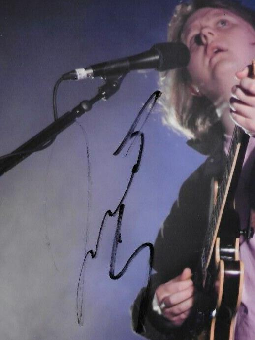Photo 8x10 autographiée de Lewis Capaldi n°2 originale avec authentification JSA
