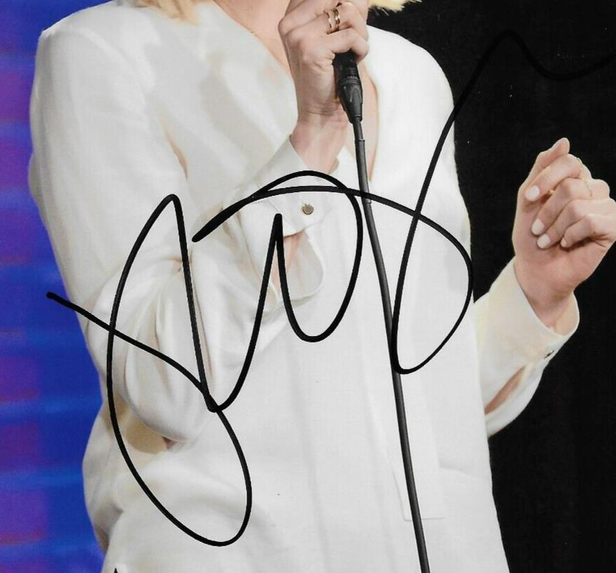Photo autographiée 8x10 de la comédienne Nikki Glaser n°5 originale