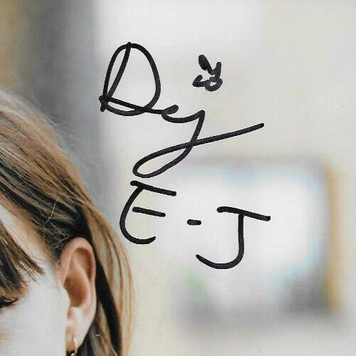Photo n°3 signée Daisy Edgar Jones Normal People 8x10 avec authentification JSA