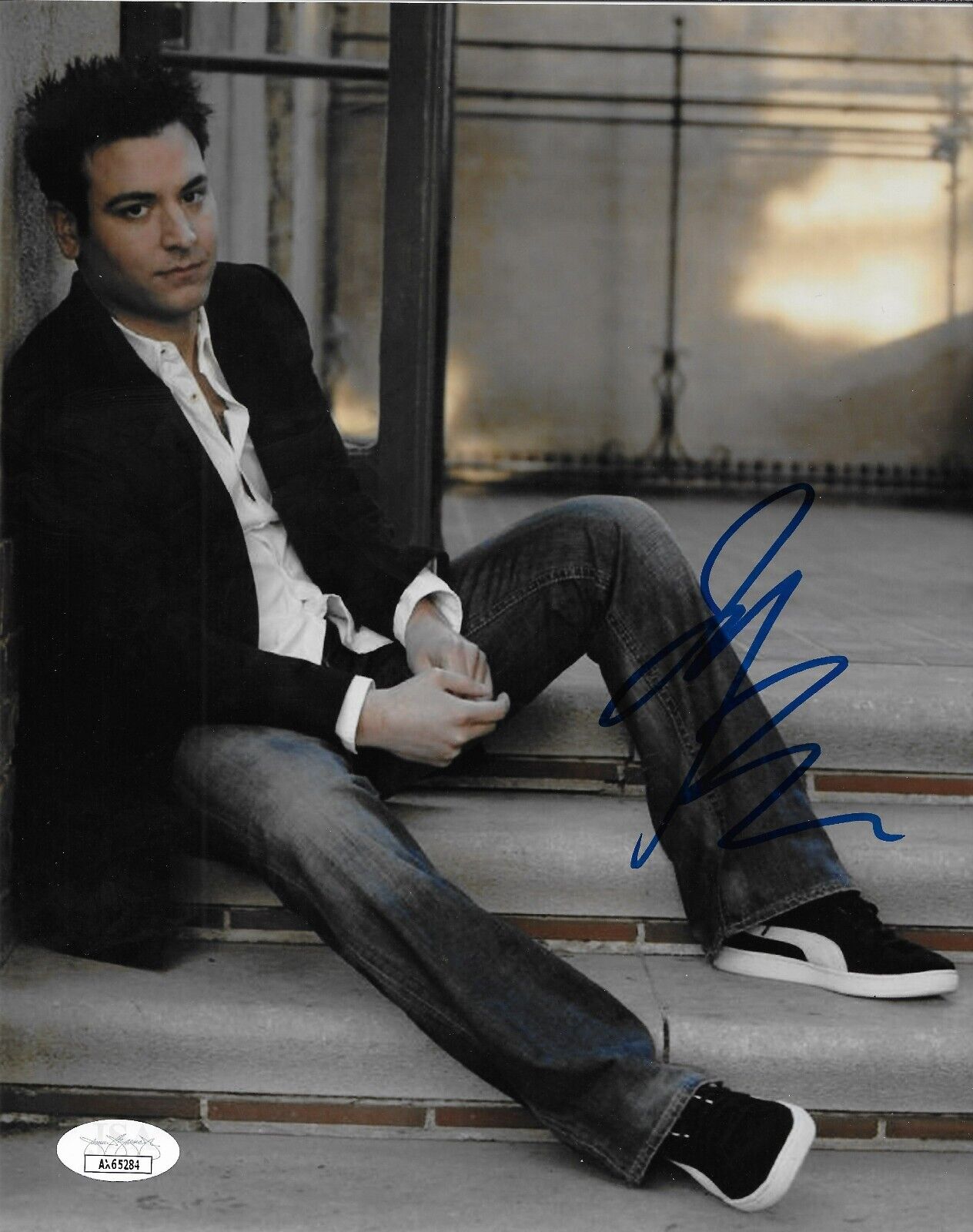 Signed Josh Radnor How I Met Your Mother 8x10 Photo #4 with JSA Authentication