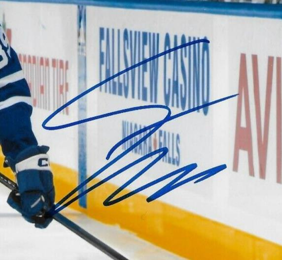 Signed Fraser Minten Toronto Maple Leafs Autographed 8x10 Photo #2 Original