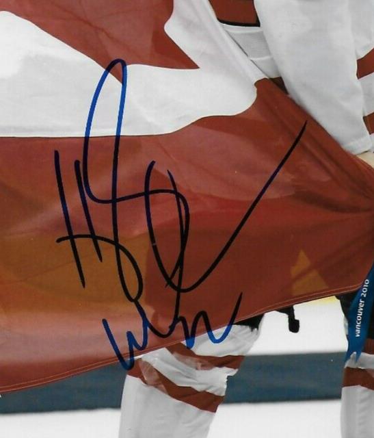 Photo originale signée Haley Wickenheiser de l'équipe canadienne de hockey féminin 8x10 #1