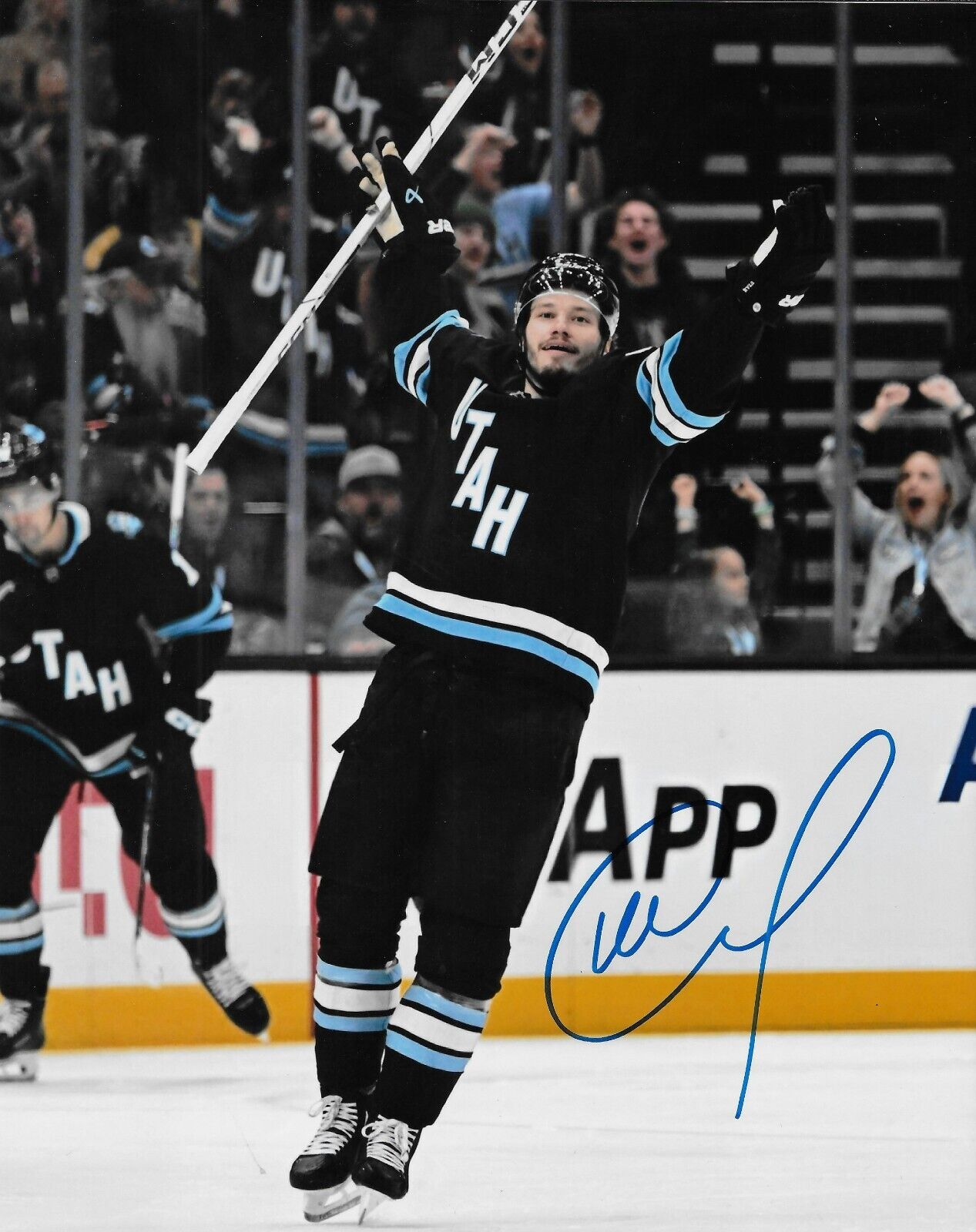 Photo autographiée 8x10 de Mikhail Sergavhev, Utah Hockey Club, n°1, originale