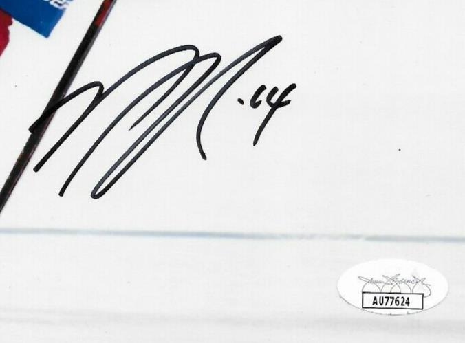 Photo 8x10 signée par Nick Suzuki des Canadiens de Montréal #5 Authentification originale JSA