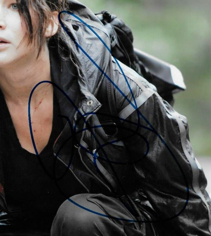 Signed Jennifer Lawrence Hunger Games 8x10 Photo #1 with JSA Authentication