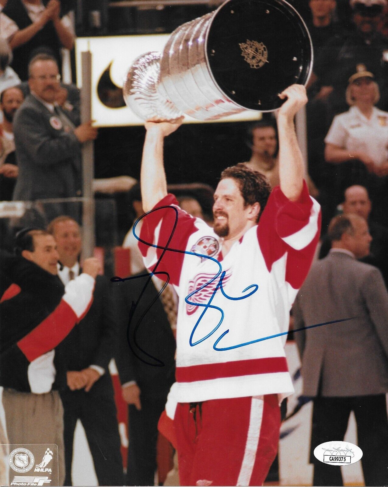 Signed Brendan Shanahan Detroit Red Wings Cup 8x10 Photo #2 w JSA Authentication