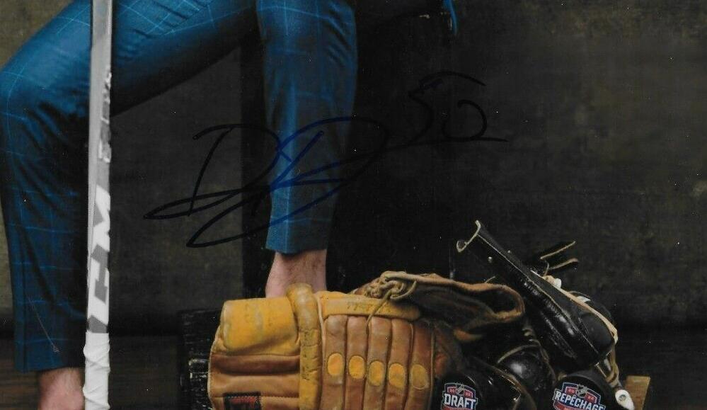 Signed Domenic DiVincentiis Winnipeg Jets Autographed 8x10 Photo #1 Original
