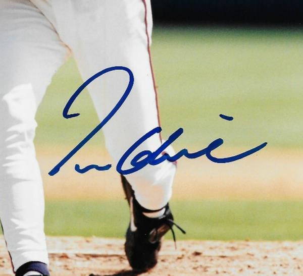Signed Tom Glavine Atlanta Braves Hall of Famer 8x10 Photo #2 JSA Authentication