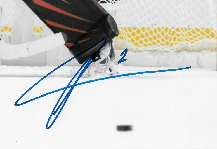 Signed Ukko-Pekka Luukkonen Buffalo Sabres Autographed 8x10 Photo #1 Original