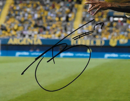 Signed Tajon Buchanan Villarreal FC Team Canada FC Soccer 8x10 Photo #2 Original