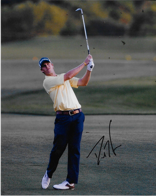 Autographed David Hearn PGA Golf 8x10 Photo #2 Original