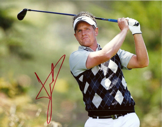 Autographed Luke Donald PGA Golf 8x10 Photo #3 Original