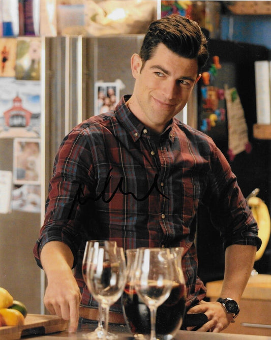 Photo autographiée 8x10 signée par Max Greenfield New Girl
