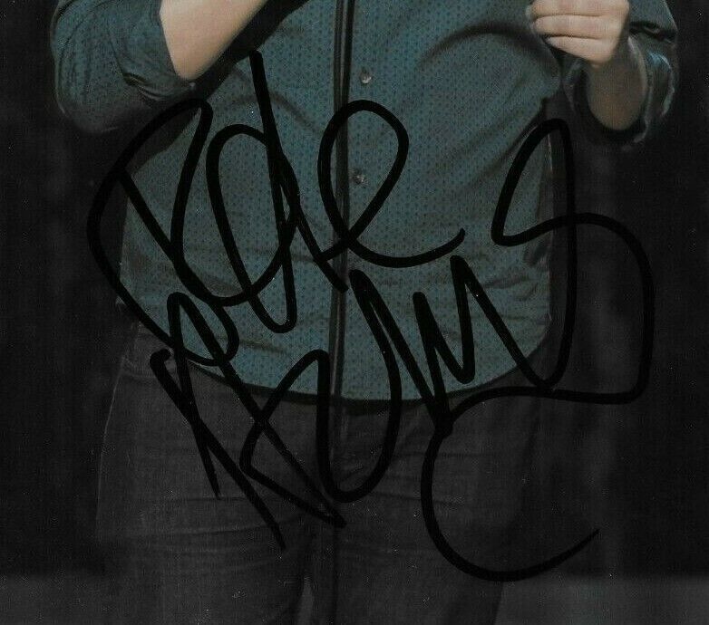 Photo autographiée de Pete Holmes au format 8x10