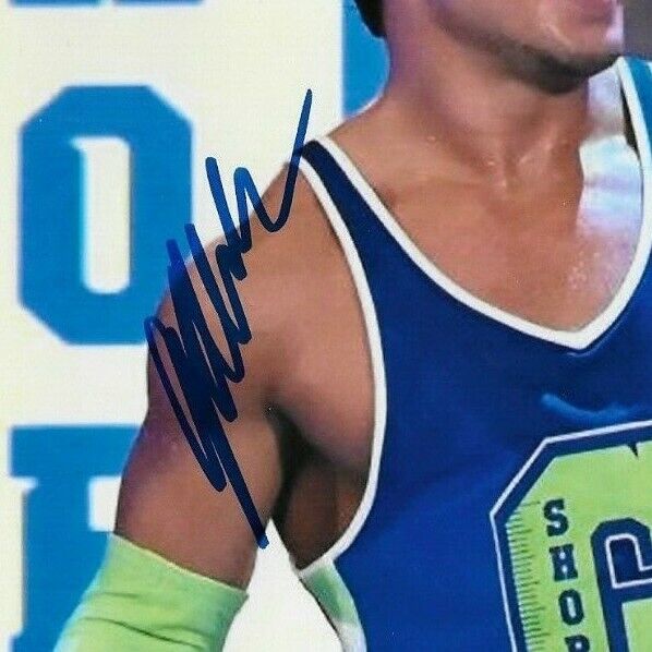 Photo autographiée de Shorty G signée WWE 8x10 par Chad Gable 2
