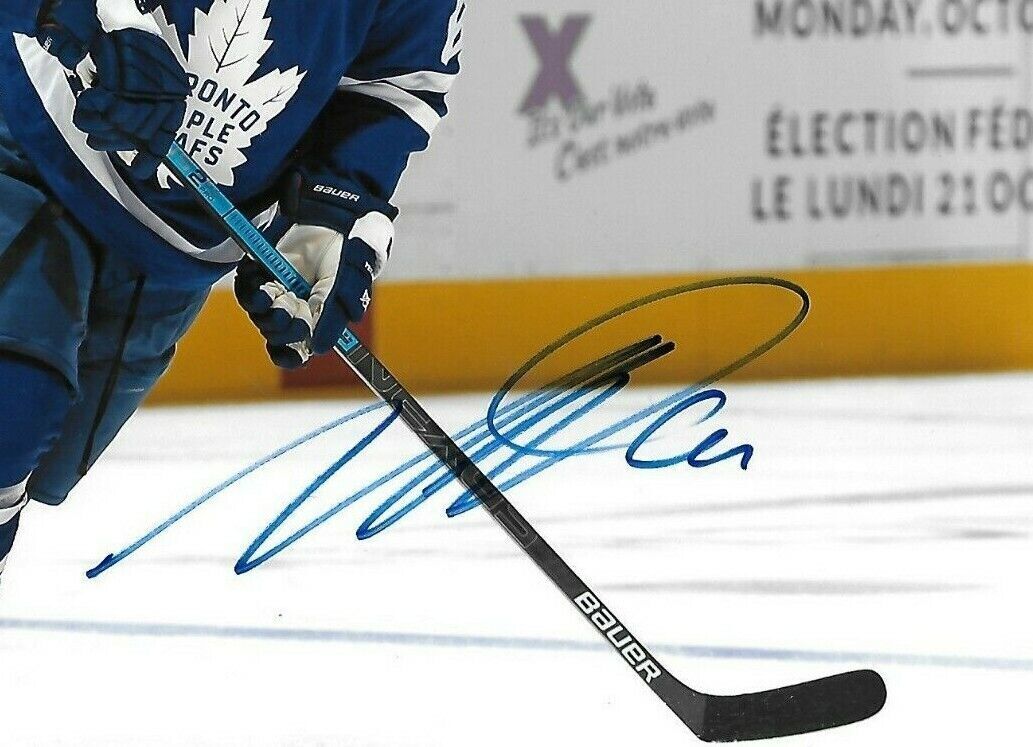 Photo autographiée 8x10 de Nic Petan des Maple Leafs de Toronto, Marlies de la AHL, originale