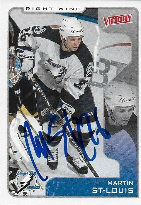 Autographed 2001/02 UD Tampa Bay Lightning Hall of Famer Martin St Louis Card #2