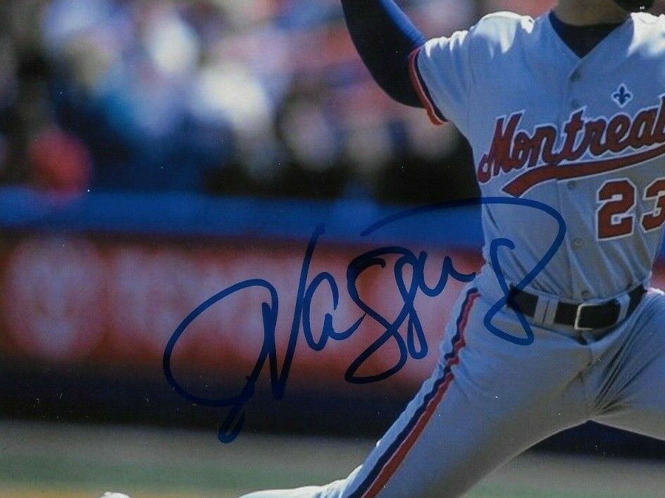 Photo originale autographiée de Javier Vazquez des Expos de Montréal 8x10
