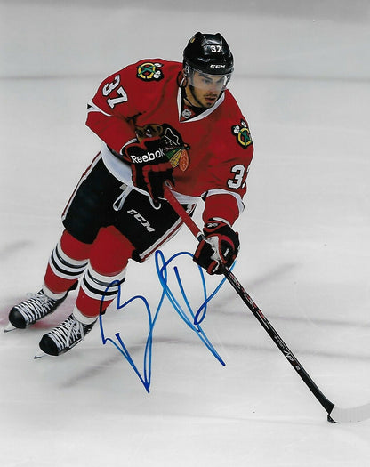 Photo originale autographiée de Brandon Pirri des Blackhawks de Chicago 8x10