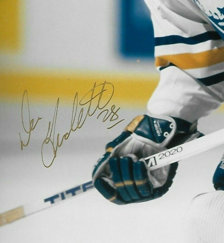 Autographed Buffalo Sabres Donald Audette 8x10 Photo Original