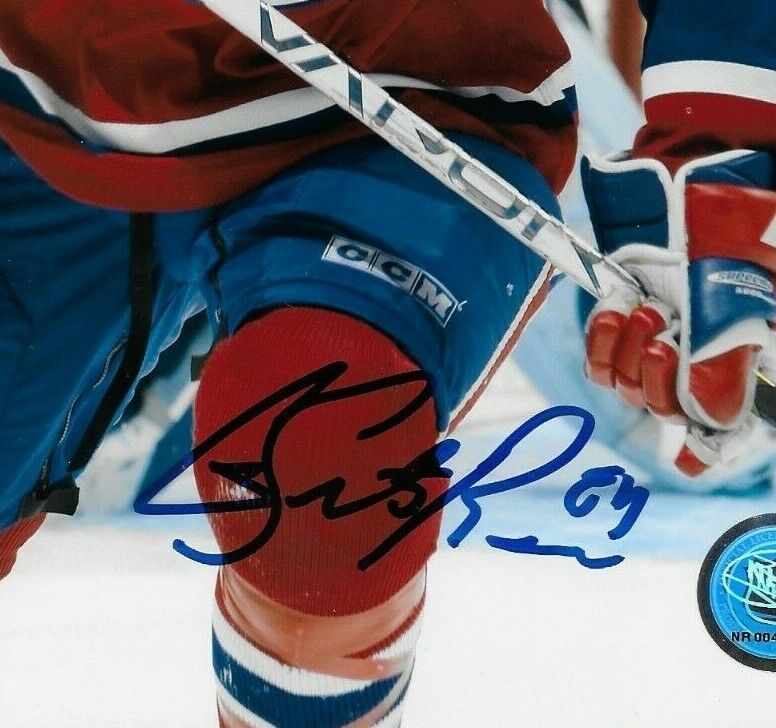 Autographed Montreal Canadiens Guillaume Latendresse 8x10 Photo Original