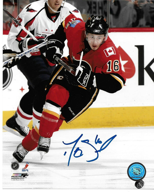 Autographed Calgary Flames Dustin Boyd 8x10 Photo Original