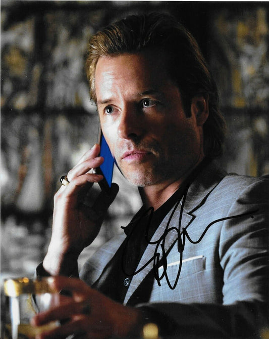 Autographed Guy Pearce signed 8x10 photo Iron Man