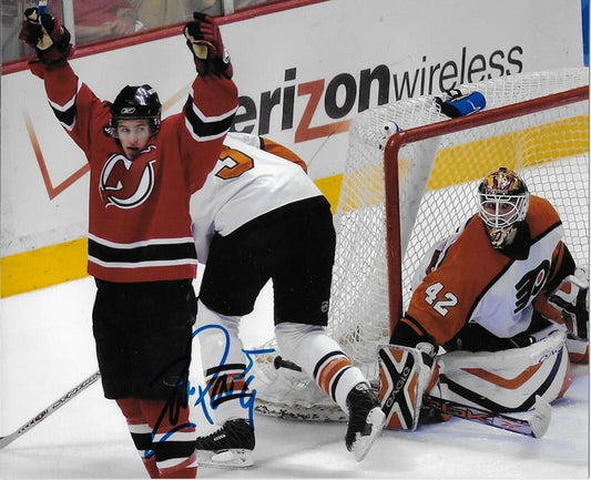 Photo 8x10 autographiée par Zach Parise des Devils du New Jersey #3