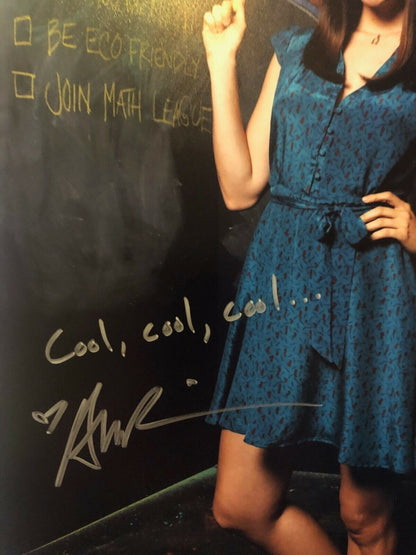 Autographié par la communauté Alison Brie 11x14 avec certificat JSA Original