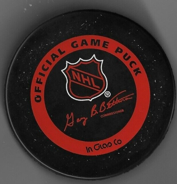 Autographed Colorado Avalanche Theoren Fleury Official Game Puck Original