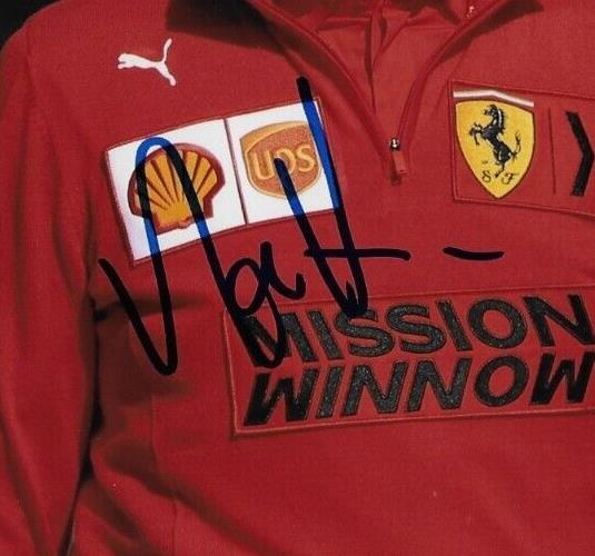 Photo 8x10 autographiée de Mattia Binotto de la Scuderia Ferrari de Formule 1 2022