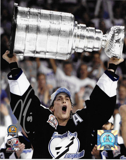 Autographed Tampa Bay Lightning Vincent Lecavalier Stanley Cup 8x10 Photo #4