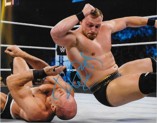 Photo autographiée WWE NXT 8x10 signée par Ridge Holland #6 Original