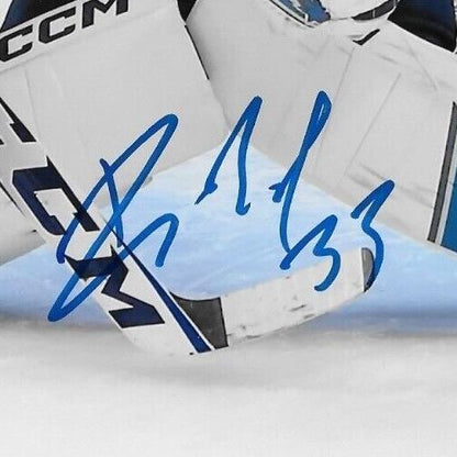 Autographed Winnipeg Jets David Rittich 8x10 Photo  #2 Original
