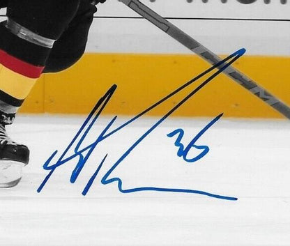 Photo autographiée de Matthew Highmore des Canucks de Vancouver 8x10