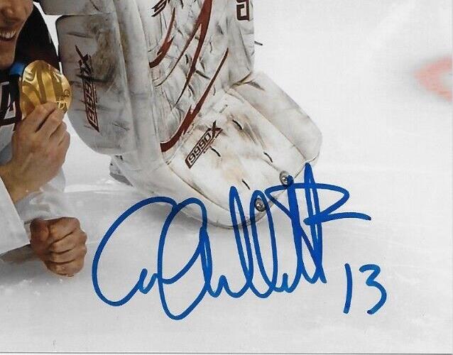 Autographed Caroline Ouellette Team Canada Womens Hockey Olympics 8x10 Photo #2